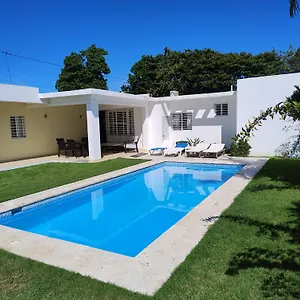  Villa Deluxe Costambar